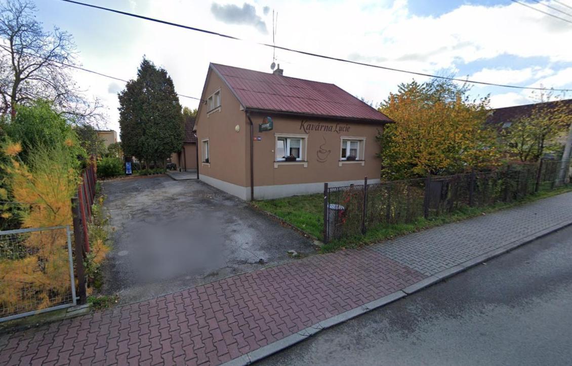 Kavárna Lucie s ubytováním Horní Těrlicko Exterior foto